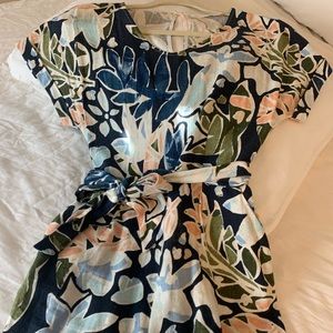 Floral, linen jumpsuit!